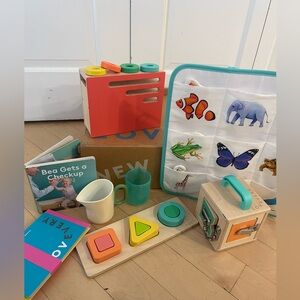 The  Lovevery The Realist Play Kit 19 20 21 Mons MISSING FLASHLIGHT